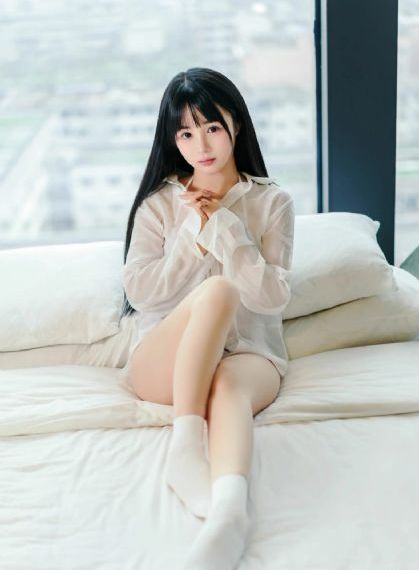 《偷窥女教师》未删减版在线观看